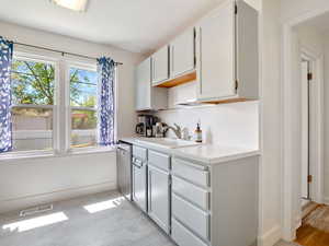 Photo 8 of 1674 E GARFIELD AVE