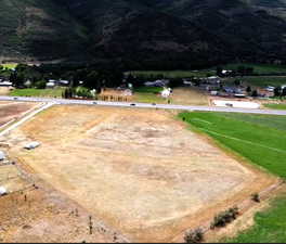 View of home's community