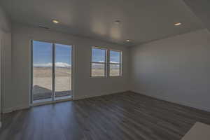 (Photo of like floorplan with similar finishes, options & finishes may vary)