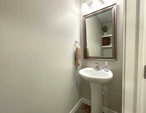 1/2 Bath Main level
