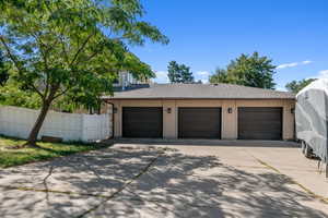 Large 3 car garage with RV parking