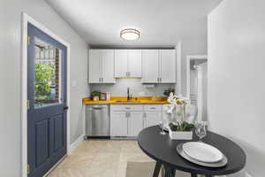 Photo 9 of 1126 W TALISMAN DR