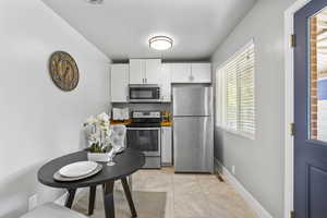 Photo 7 of 1126 W TALISMAN DR