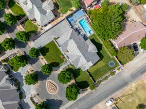 Bird's eye view of a pool area