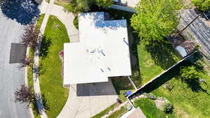 Aerial view of property and surrounding area