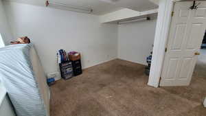 Closet pole could be installed in this area