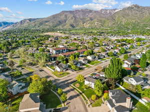 View of property location with a mountainous background and nearby suburban area