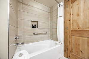 Photo 18 of 3855 N GRAND SUMMIT DR #218 Q1