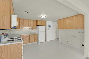 Kitchen and laundry area