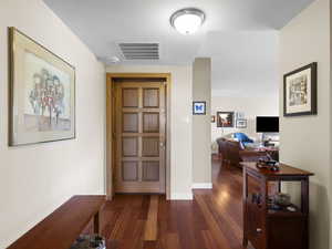 Entry leading to front door of the unit