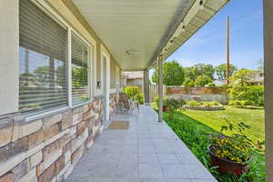 Photo 26 of 370 E LAMBOURNE AVE