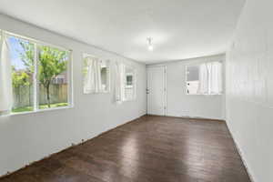 Photo 25 of 370 E LAMBOURNE AVE