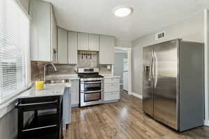 Photo 9 of 370 E LAMBOURNE AVE