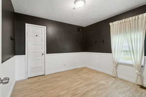 Photo 21 of 370 E LAMBOURNE AVE
