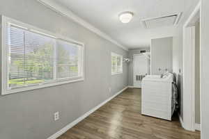 Photo 13 of 370 E LAMBOURNE AVE