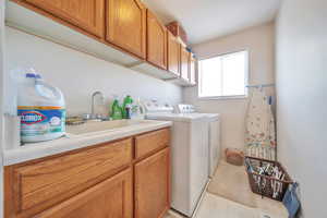 Upstairs laundry w/sink