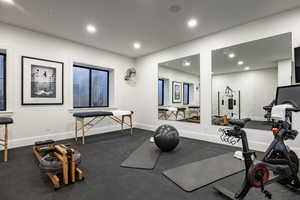 Photo 7 of 618 S FOX DEN RD #2
