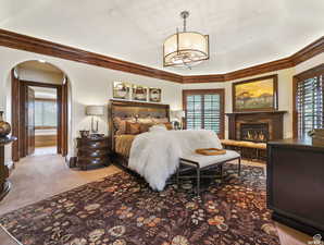 Main Floor Primary Bed/Bath suite