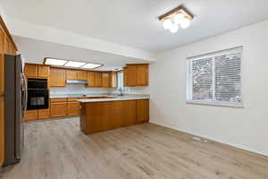 Family size dining area