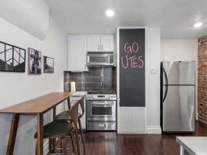 2 bedroom unit
