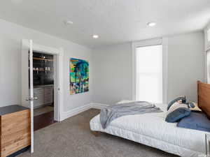 2 bedroom unit