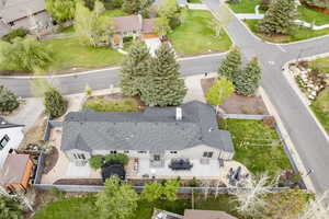 Aerial view of property and surrounding area