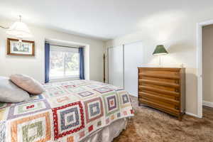 Photo 7 of 4689  PORTER AVE