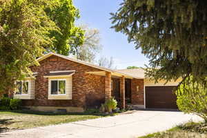 Photo 1 of 4689  PORTER AVE