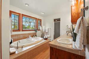 Primary bath with separate tub/shower