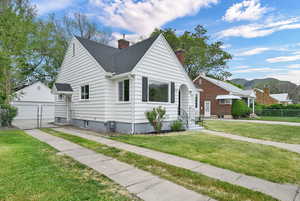 Photo 30 of 650 E 16TH ST