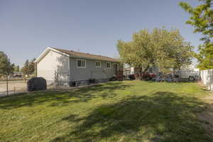 Photo 6 of 895 W 775 N