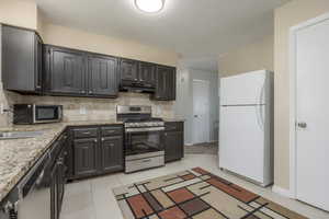Photo 11 of 895 W 775 N