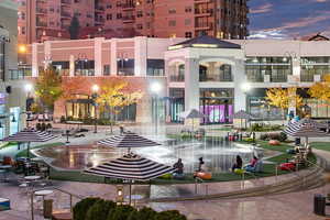 Minutes from the Gateway in Salt Lake City, Utah, is a vibrant open-air shopping and entertainment district with a mix of retail stores, restaurants, and family-friendly attractions like the Clark Planetarium and Discovery Gateway Children’s Museum.