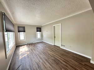 Photo 6 of 2759 S CHADWICK ST
