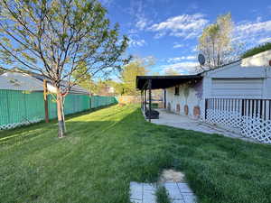 GORGEOUS YARD!!