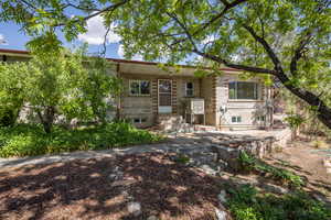 View of front of home with entry steps