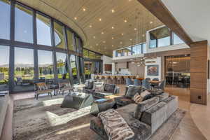 Photo 4 of 800  HOLLYHOCK ST