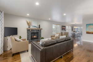 Photo 6 of 1267 E FOXCREST CT