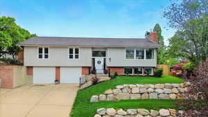 Photo 1 of 742 E RAYGENE WAY