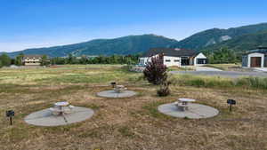 View of yard featuring a mountain view
