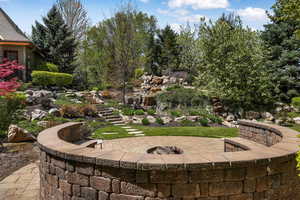 Outdoor fire pit, gas and wood burning