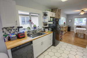 Photo 12 of 152 W PAXTON AVE