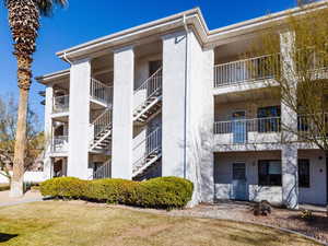 View of apartment building / complex