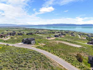 Bird's eye view of a water and mountain view