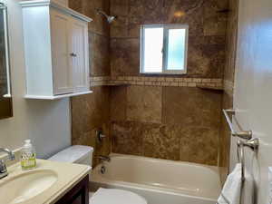 Travertine floor with shower/ bathtub combination