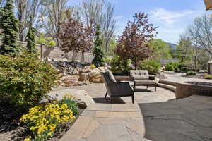 View of patio / terrace with outdoor lounge area