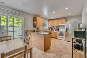 Photo 7 of 1053  SARA LN