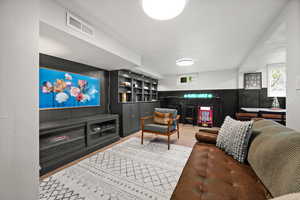 Hillview Lounge, the fully-equipped basement ADU