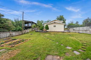 Photo 31 of 1084 E HILLVIEW DR