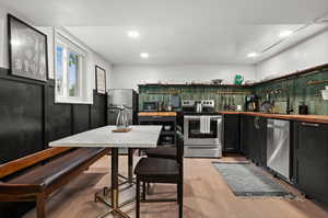NEW Full Kitchen